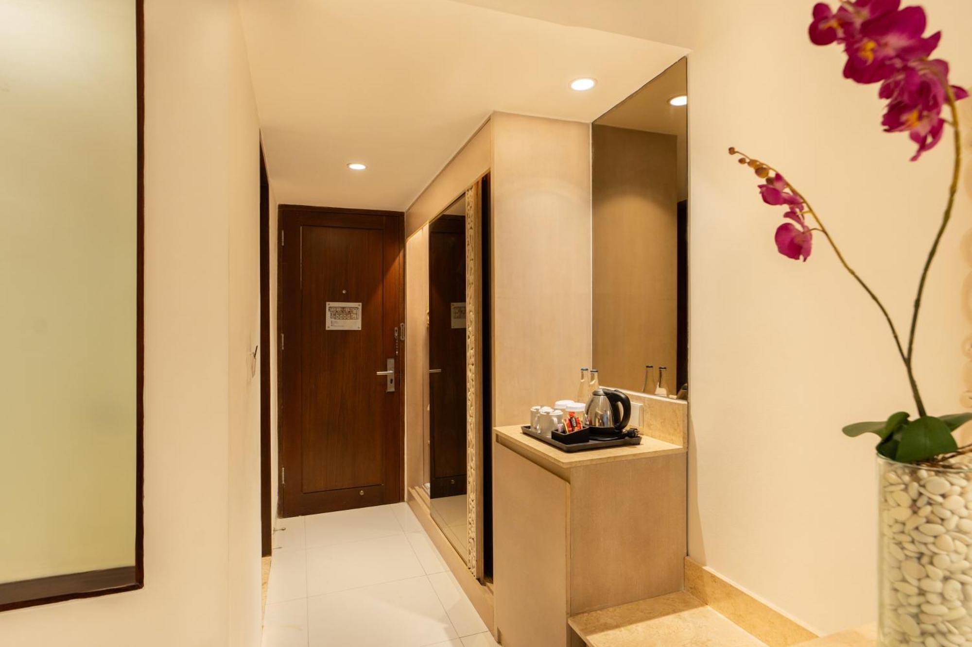 Kuta Angel Hotel Zewnętrze zdjęcie